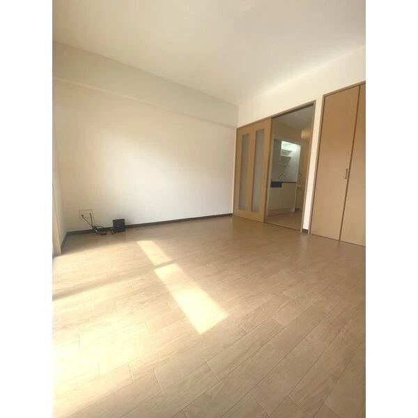 洋室7.3帖