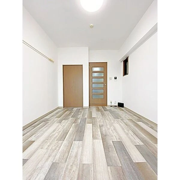 洋室7.5帖