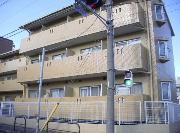 マンションの全景