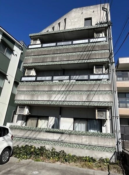マンションの全景