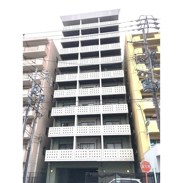 マンションの全景