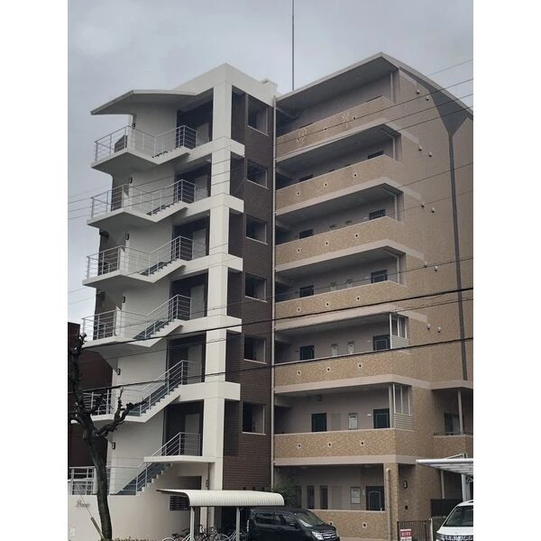 マンション全景