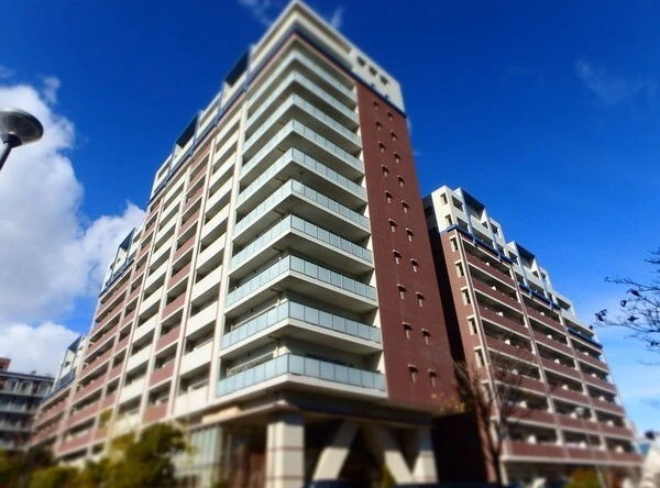 マンションの全景