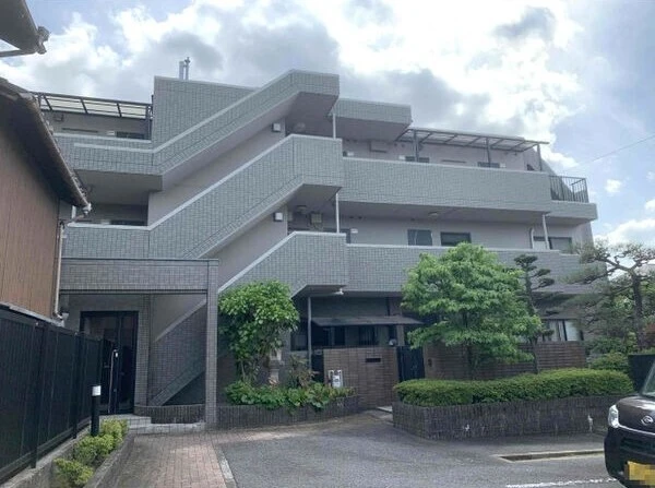 マンション全景