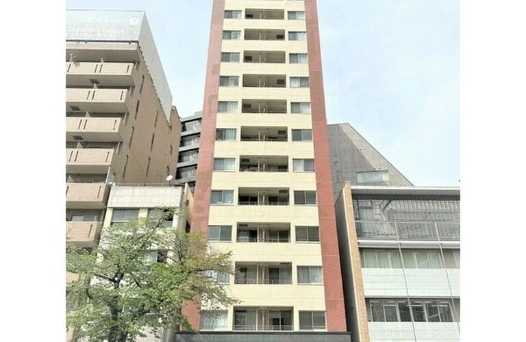 【名古屋賃貸085-702】GRANDUKE代官町702・桜通線・高岳5分♪デザイナーズ1K・8.3帖・7.3万円・ペット可・ネット無料・オートロック・独立洗面台・シャワートイレ・オートバイ駐車場・鉄筋コンクリート造・2007年築造|名古屋のお部屋探しはチェンバース