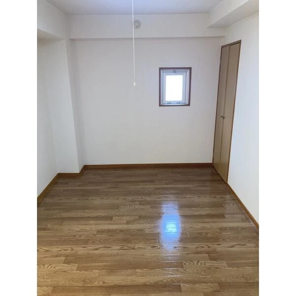 洋室7.3帖