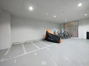 バイク駐車場