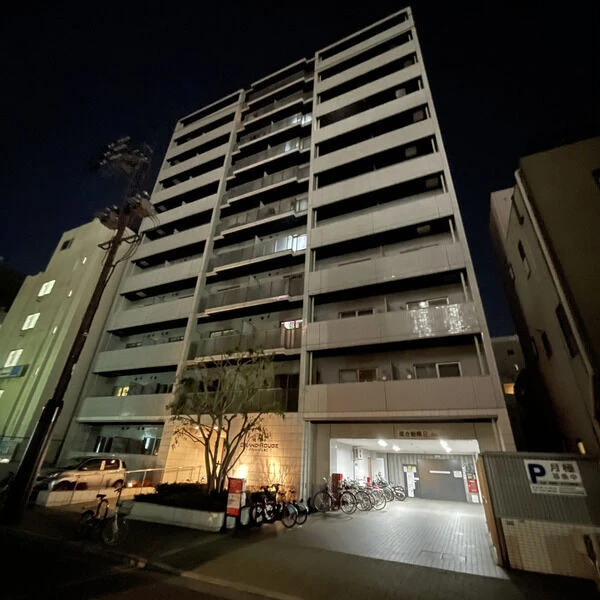 マンションの全景