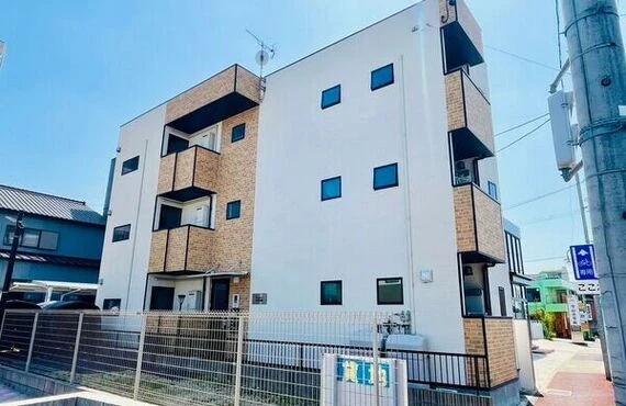 【名古屋賃貸109-2B】LE COCON町南II2B・ＧＢ志段味線・守山4分♪女性専用デザイナーズ・ワンルーム・9.6帖・5.2万円・ネット無料・オートロック・TVインターフォン・洗髪洗面化粧台・シャワートイレ・木造・２０２０年築造｜名古屋のお部屋探しはチェンバース