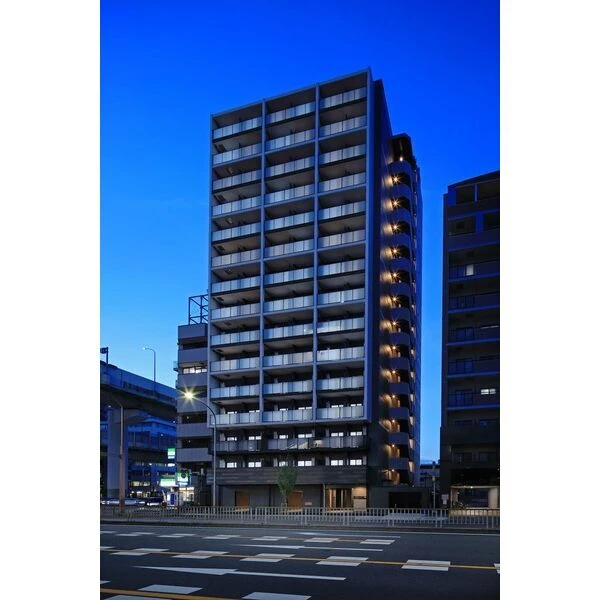 マンションの全景