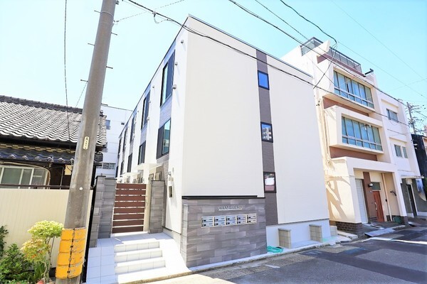 マンション全景