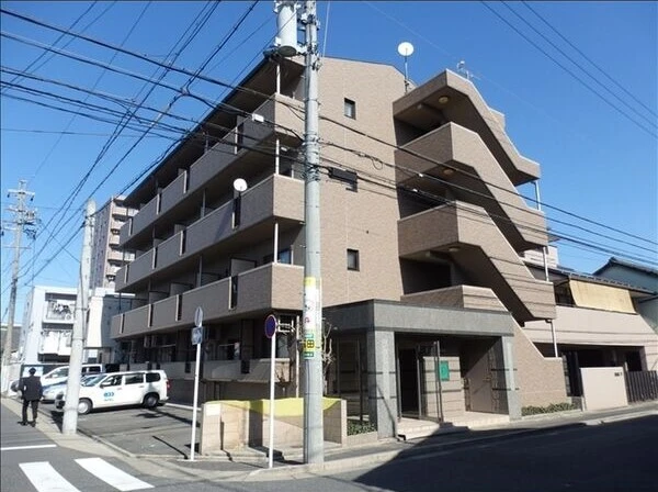 マンションの全景