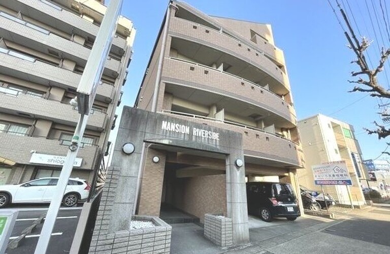 【名古屋賃貸139-205】マンションリバーサイド205・鶴舞線・塩釜口駅4分♪1K・7.8帖・5万円・オートロック・TVインターフォン・独立洗面台・シャワートイレ・鉄筋コンクリート造・2000年築造｜名古屋のお部屋探しはチェンバース