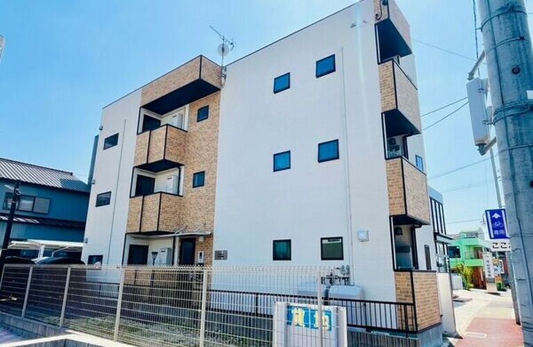 【名古屋賃貸109】LE COCON町南II・ＧＢ志段味線・守山4分♪女性専用デザイナーズ・ワンルーム・9.6帖・5万円～・ネット無料・オートロック・TVインターフォン・洗髪洗面化粧台・シャワートイレ・木造・２０２０年築造｜名古屋のお部屋探しはチェンバース